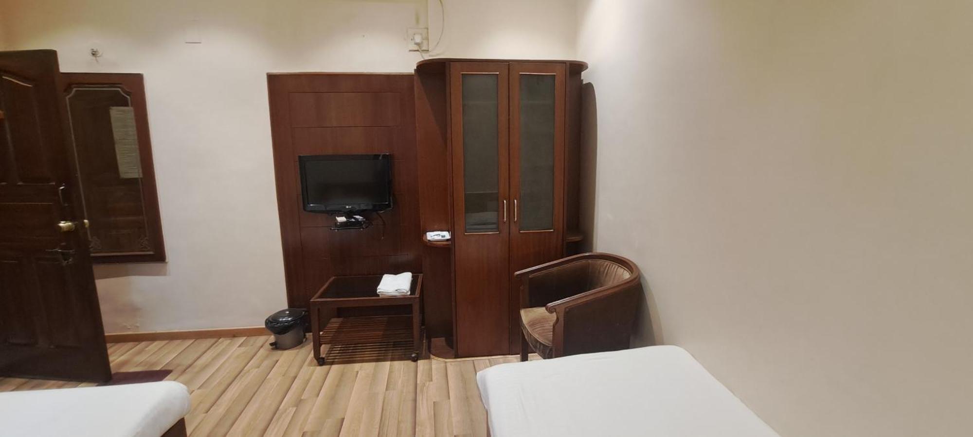 Hotel Shivam بونة المظهر الخارجي الصورة