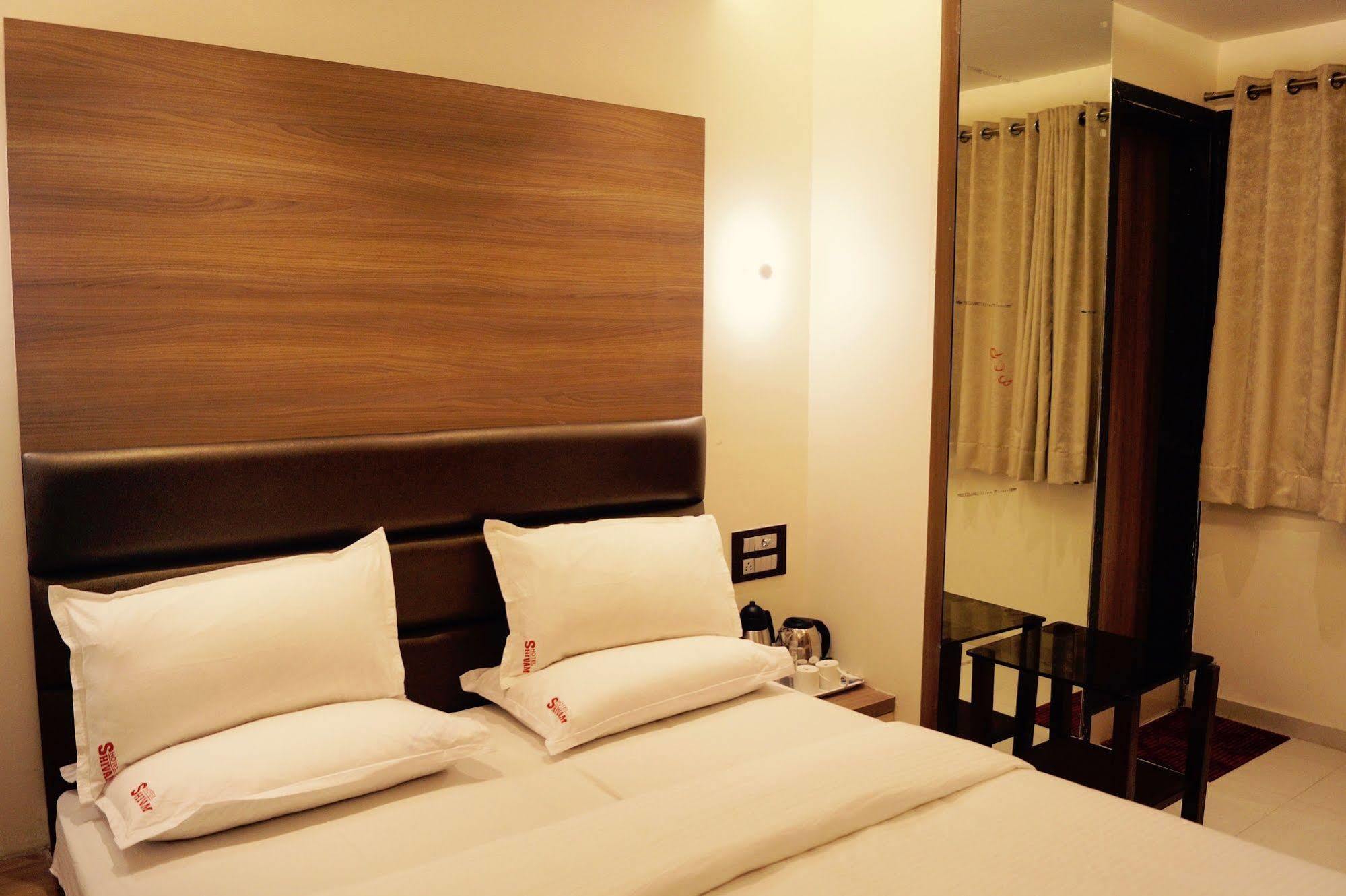 Hotel Shivam بونة المظهر الخارجي الصورة